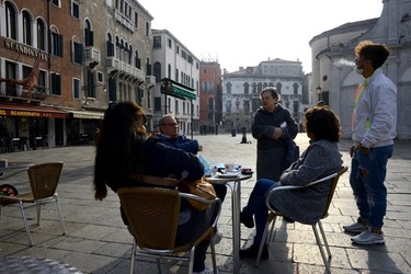 VENEZIA fotografie di Giulio Azzarello ©2022.