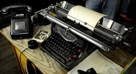 IL MUSEO SCHINDLER a Cracovia. Fotografie di Giulio Azzarello ©2016. IL MUSEO SCHINDLER a Cracovia. Fotografie di Giulio Azzarello ©2016.