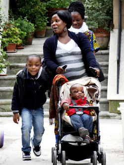 MISSIONE un documentario di P.Scimeca. Fotografie di Giulio Azzarello ©2015 2016. MISSIONE un documentario di P.Scimeca. Fotografie di Giulio Azzarello ©2015 2016.