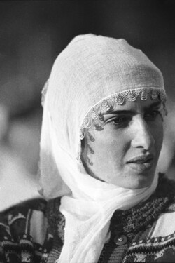 IL NEWROZ CURDO nel curdistan turco alcuni momenti fotografie di Giulio Azzarello ©2014. IL NEWROZ CURDO nel curdistan turco alcuni momenti fotografie di Giulio Azzarello ©2014.