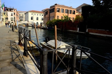 VENEZIA fotografie di Giulio Azzarello ©2022.