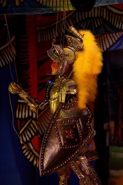 OPERA dei PUPI di Mimmo e Giacomo Cuticchio. Fotografia di Giulio Azzarello ©2020. OPERA dei PUPI di Mimmo e Giacomo Cuticchio. Fotografia di Giulio Azzarello ©2020.