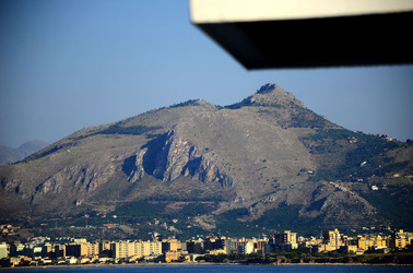 IL GOLFO E IL PORTO DI PALERMO. Fotografie di Giulio Azzarello &copy;2015 2016.