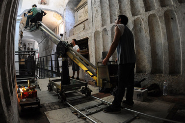 Le CATACOMBE di Palermo documentario film. Fotografie di scena e set di Giulio Azzarello &copy;2014.