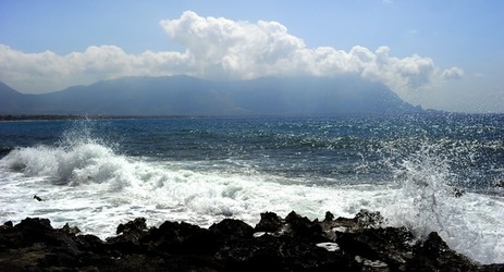 PAESAGGIO SICILIANO di MARE. Fotografia di Giulio Azzarello &copy;2018.