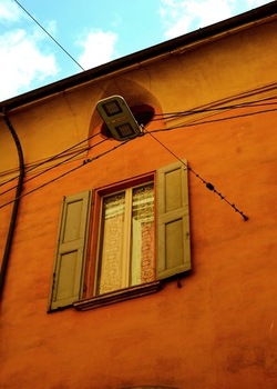 BOLOGNA centro storico. Fotografie di Giulio Azzarello &copy;2018.
