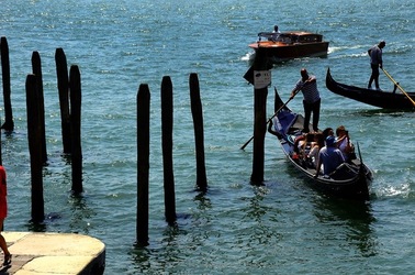 VENEZIA fotografie di Giulio Azzarello &copy;2019.