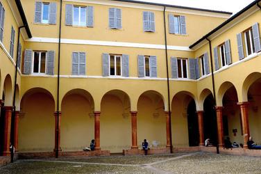 MODENA centro storico. Fotografie di Giulio Azzarello ©2016. MODENA centro storico. Fotografie di Giulio Azzarello ©2016.