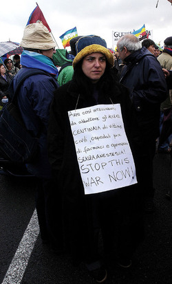 MANIFESTAZIONE per la PACE. Fotografie di Giulio Azzarello ©2014. MANIFESTAZIONE per la PACE. Fotografie di Giulio Azzarello ©2014.