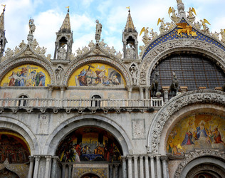PIAZZA SAN MARCO A VENEZIA fotografie di Giulio Azzarello &copy;2016.
