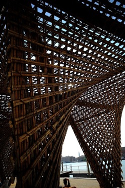 STRUTTURA di LEGNO BIENNALE di ARCHITETTURA di VENEZIA. Foto di G.Azzarello ©2018. STRUTTURA di LEGNO BIENNALE di ARCHITETTURA di VENEZIA. Foto di G.Azzarello ©2018.