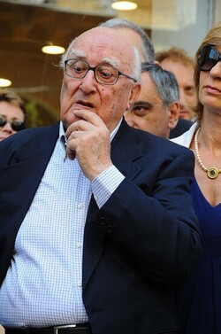 CAMILLERI e MONTALBANO a Porto Empedocle Agrigento . Fotografie di Giulio Azzarello ©2014. CAMILLERI e MONTALBANO a Porto Empedocle Agrigento . Fotografie di Giulio Azzarello ©2014.