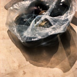 STILL LIFE ASSURDI fotografie di Giulio Azzarello ©2021. STILL LIFE ASSURDI fotografie di Giulio Azzarello ©2021.