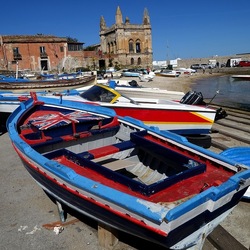 BARCHE. Fotografie di Giulio Azzarello &copy;2022.