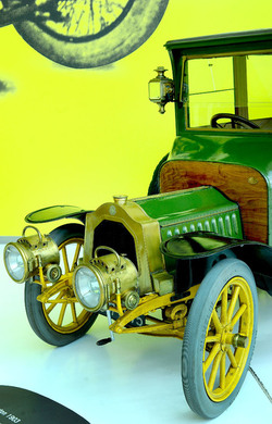 MUSEO ENZO FERRARI di Modena. Fotografie di Giulio Azzarello &copy;2016.