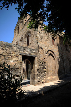 CHIESA E CHIOSTRO DELLA MAGIONE a Palermo panoramiche e particolari. Fotografie di Giulio Azzarello ©2014. CHIESA E CHIOSTRO DELLA MAGIONE a Palermo panoramiche e particolari. Fotografie di Giulio Azzarello ©2014.