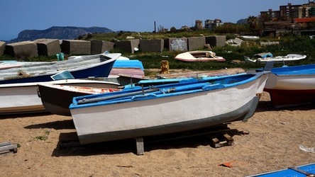 BARCHE. Fotografie di Giulio Azzarello ©2022.