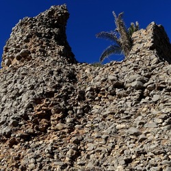 RUDERE DI PIETRA. Fotografie di Giulio Azzarello &copy;2022.