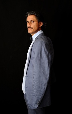 ROBERTO BONURA attore italiano siciliano. Fotografie di Giulio Azzarello ©2018. ROBERTO BONURA attore italiano siciliano. Fotografie di Giulio Azzarello ©2018.