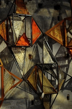 STRUTTURA TRIANGOLARE. Fotografie di Giulio Azzarello &copy;2018.