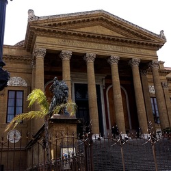 PALERMO. Fotografie di Giulio Azzarello ©2022. PALERMO. Fotografie di Giulio Azzarello ©2022.