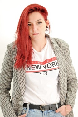 LUCREZIA artista modella attrice. Fotografie di Giulio Azzarello &copy;2018.