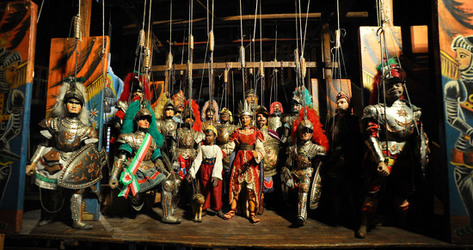 TRADIZIONI IN VIAGGIO mostra di pupi di Mimmo Cuticchio. Fotografie di Giulio Azzarello &copy;2014.