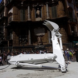 INSTALLAZIONE. Fotografie di Giulio Azzarello ©2022.