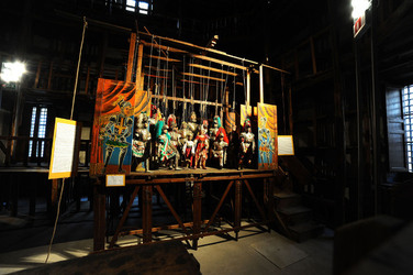 TRADIZIONI IN VIAGGIO mostra di pupi di Mimmo Cuticchio. Fotografie di Giulio Azzarello &copy;2014.