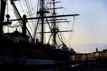 AMERIGO VESPUCCI fotografie di Giulio Azzarello ©2020. AMERIGO VESPUCCI fotografie di Giulio Azzarello ©2020.