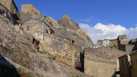 SPERLINGA comune e paese delle madonie in Sicilia. Fotografie di Giulio Azzarello &copy;2014.