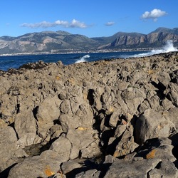 COSTA SICILIANA. Fotografie di Giulio Azzarello &copy;2022.