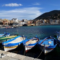 BARCHE. Fotografie di Giulio Azzarello ©2022.