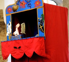 BRUNO LEONE Pulcinella. Fotografie di Giulio Azzarello ©2020. BRUNO LEONE Pulcinella. Fotografie di Giulio Azzarello ©2020.