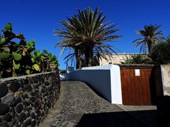 ISOLA di STROMBOLI fotografie di Giulio Azzarello &copy;2020.