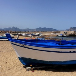 BARCHE. Fotografie di Giulio Azzarello &copy;2022.