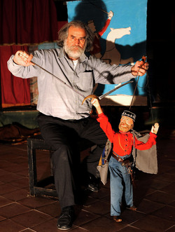 MIMMO CUTICCHIO puparo siciliano ritratti. Fotografie di Giulio Azzarello &copy;2014.