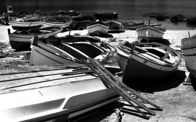 BIANCO NERO. Fotografie di Giulio Azzarello ©2021. BIANCO NERO. Fotografie di Giulio Azzarello ©2021.