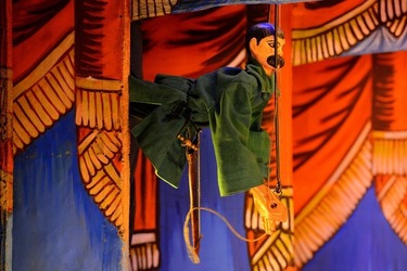 OPERA dei PUPI di Mimmo e Giacomo Cuticchio. Fotografia di Giulio Azzarello ©2020. OPERA dei PUPI di Mimmo e Giacomo Cuticchio. Fotografia di Giulio Azzarello ©2020.