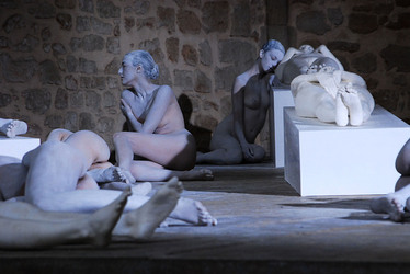 VANESSA BEECROFT allo Spasimo di Palermo alcuni momenti. Fotografie di Giulio Azzarello &copy;2014.