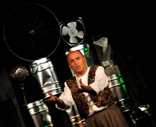 MARCO RENZI e il suo teatro. Fotografie di Giulio Azzarello ©2014.