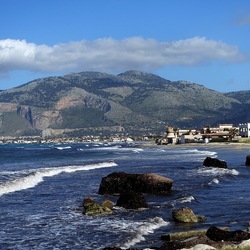 COSTA SICILIANA. Fotografie di Giulio Azzarello &copy;2022.