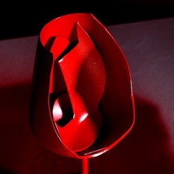 CALICE ROSSO. Fotografia di Giulio Azzarello &copy;2023.