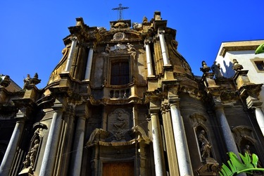 CENTRO STORICO di Palermo fotografie di Giulio Azzarello &copy;2019.
