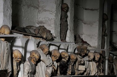 LE CATACOMBE dei cappuccini a Palermo in Sicilia. Fotografie di Giulio Azzarello &copy;2014.