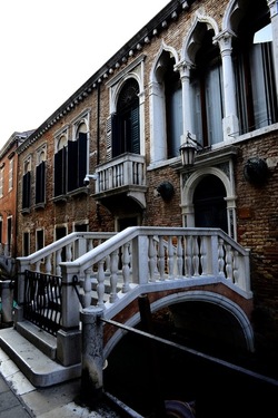 VENEZIA fotografie di Giulio Azzarello ©2020. VENEZIA fotografie di Giulio Azzarello ©2020.