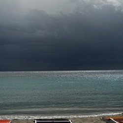 MONDELLO. Fotografie di Giulio Azzarello ©2024. MONDELLO. Fotografie di Giulio Azzarello ©2024.