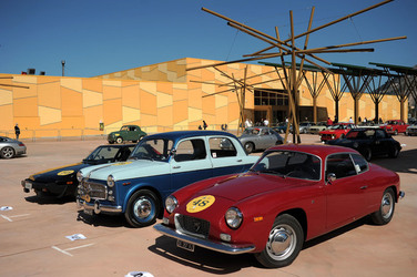 AUTO CLASSICHE ovvero la loro modernit&agrave; in mostra con tanti modelli del passato. Fotografie di Giulio Azzarello &copy;2014.