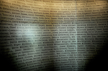 IL MUSEO SCHINDLER a Cracovia. Fotografie di Giulio Azzarello ©2016. IL MUSEO SCHINDLER a Cracovia. Fotografie di Giulio Azzarello ©2016.