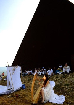 FIUMARA D ARTE fotografie di Giulio Azzarello ©2019. FIUMARA D ARTE fotografie di Giulio Azzarello ©2019.